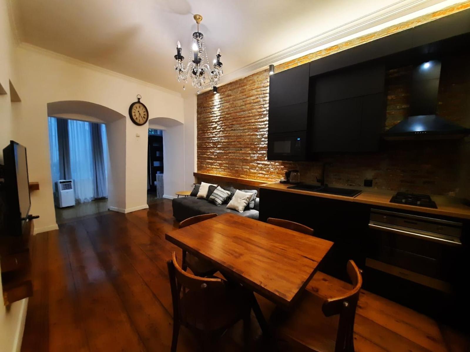 Tbilisi Central Apartment Bagian luar foto
